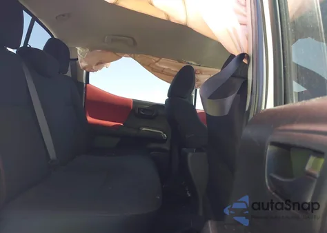 2022 Toyota Tacoma Sr5 V6 z USA, uszkodzony, nr VIN 3TMAZ5CN9NM181442